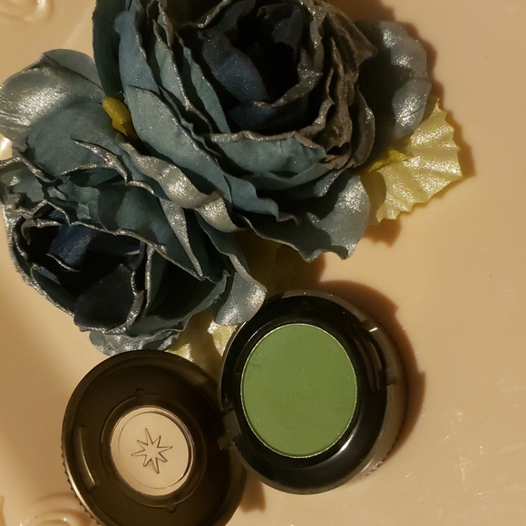 🌟HP🌟🧚♀️🌟CHRONIC Urban Decay DISCONTINUED Eyeshadow Single NWOBOX - Picture 7 of 8